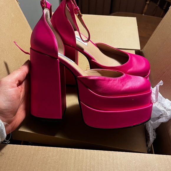 STEVE MADDEN charlize pink satin mary janes, size 9.5, never worn